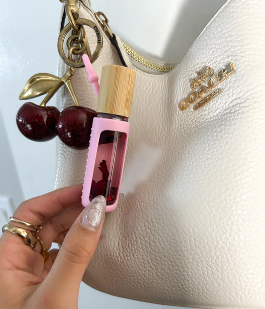 Cuticle oil roller